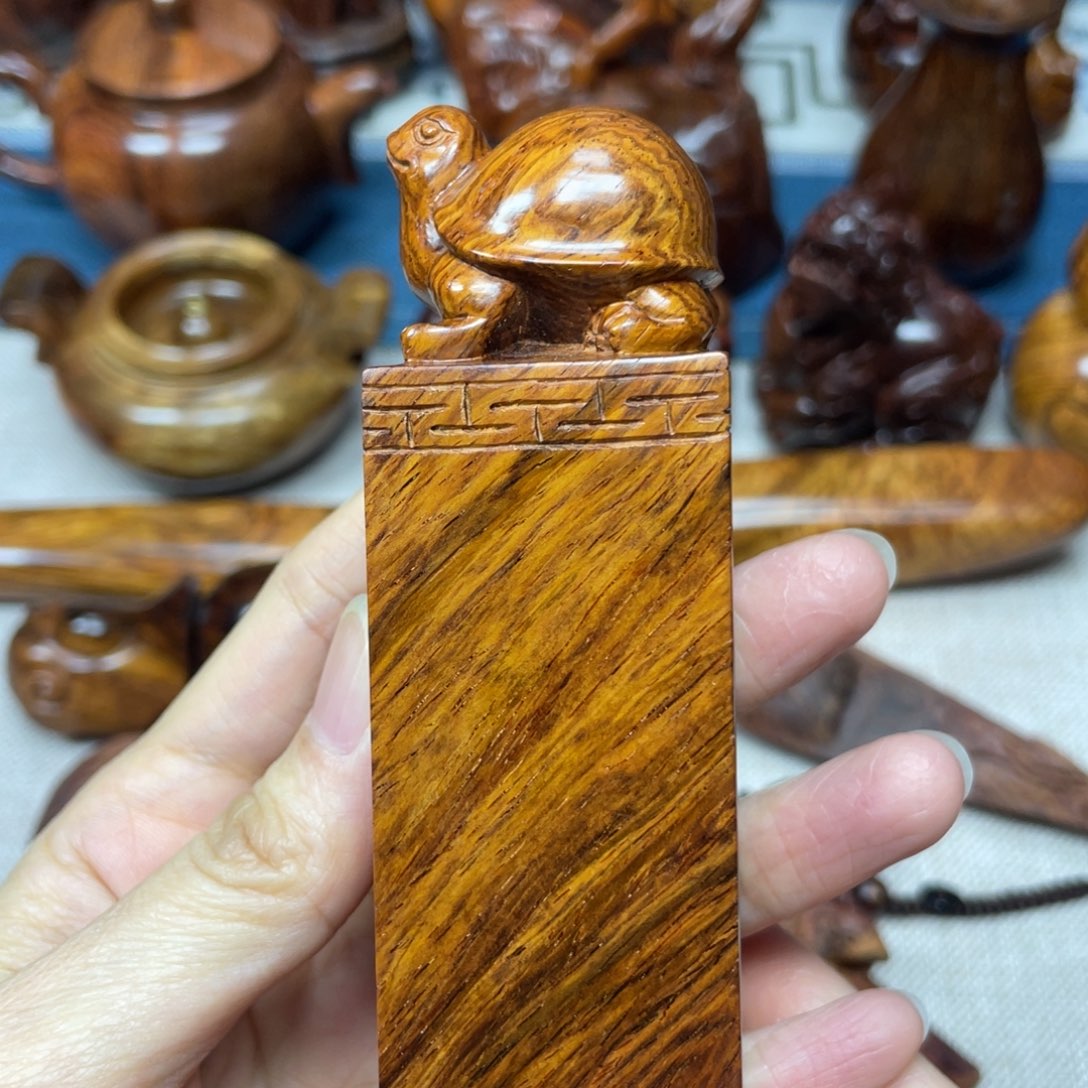 古***风黄花梨/降香黄檀手把件