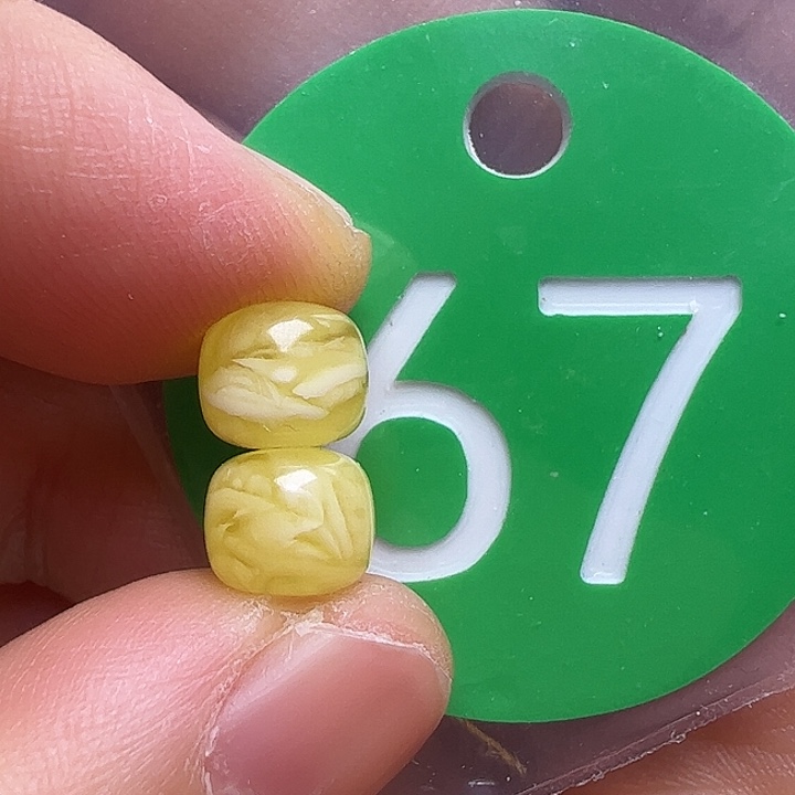 蜜蜡未镶嵌珠宝奇石饕**霸7m m