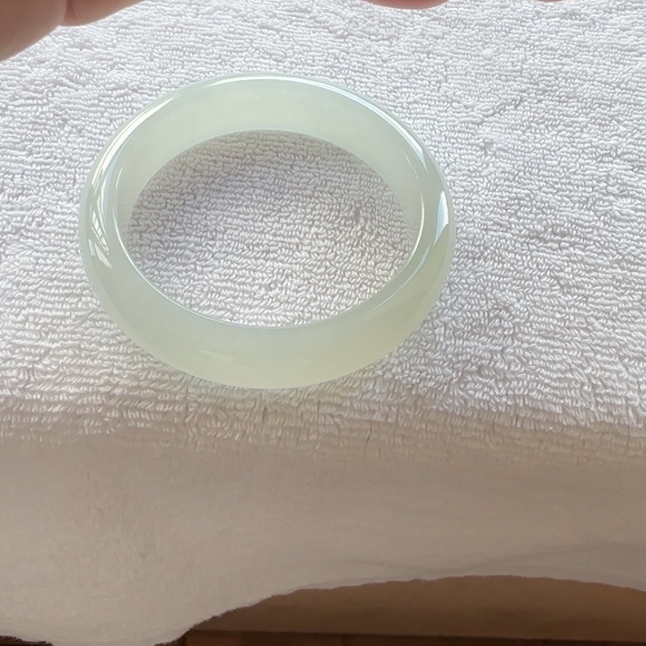 小***呀翡翠手镯未镶嵌翡翠手镯冰种