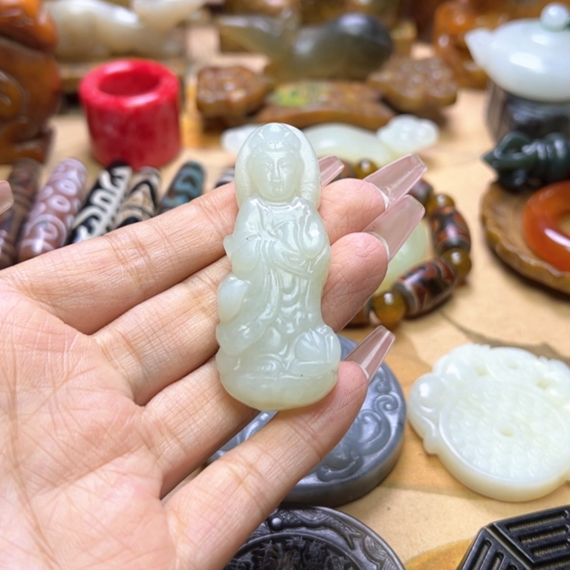 【闪购商品】蛇纹石玉颈饰未镶嵌