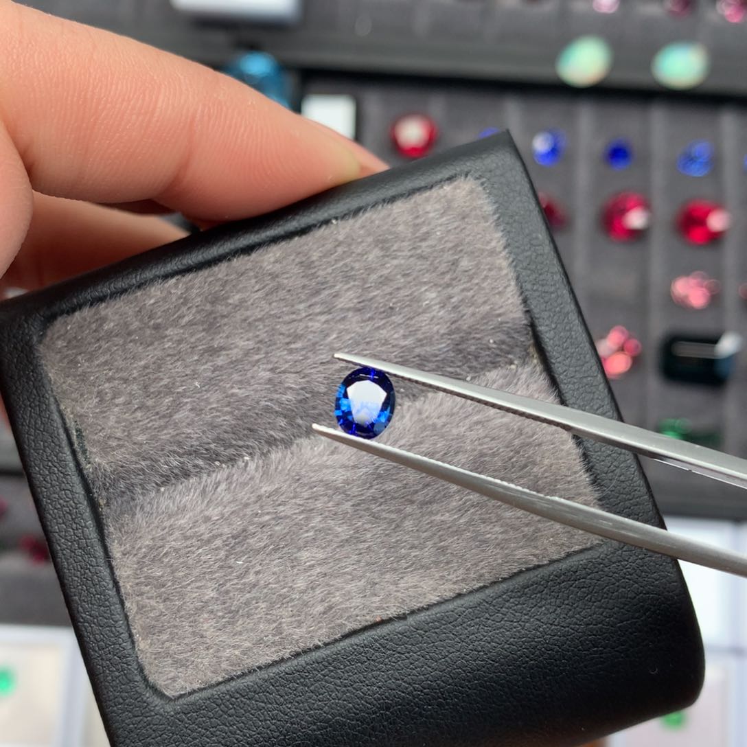 蓝宝石裸石未镶嵌0.7克拉