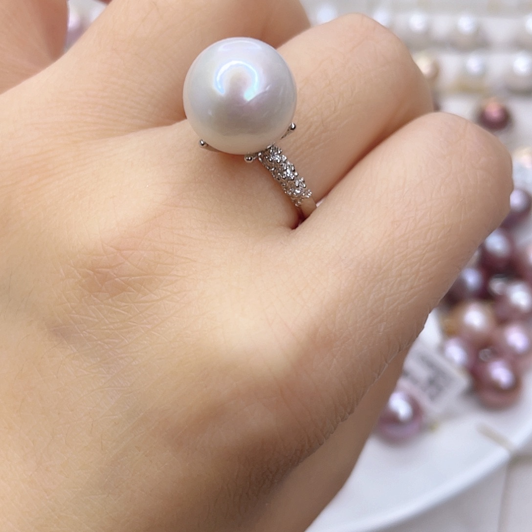 淡水珍珠吊坠(赠链)未镶嵌