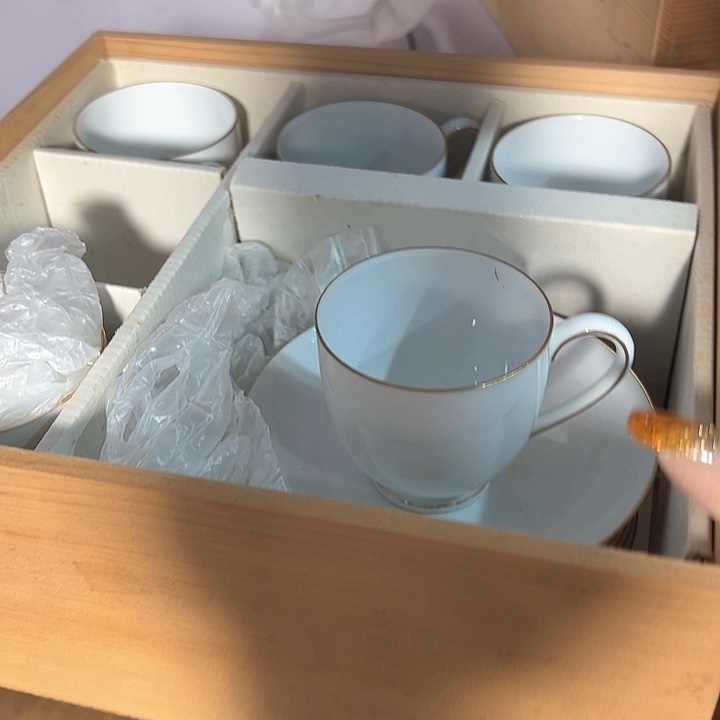董**n新亿阁中古商品无售后