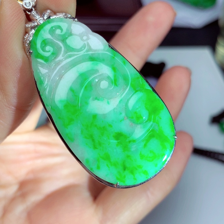 翡翠吊坠(不含链)未镶嵌