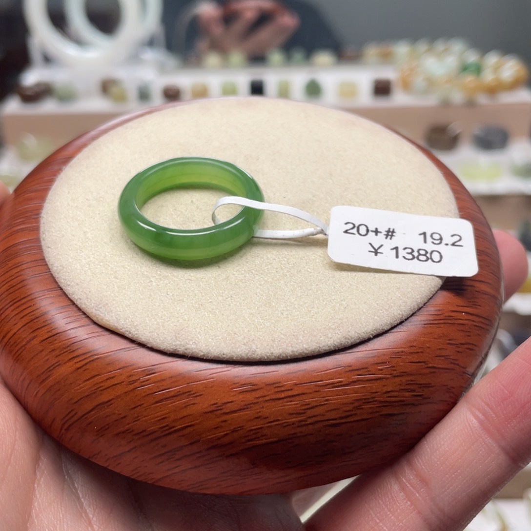 和田玉戒圈未镶嵌十*少19.2