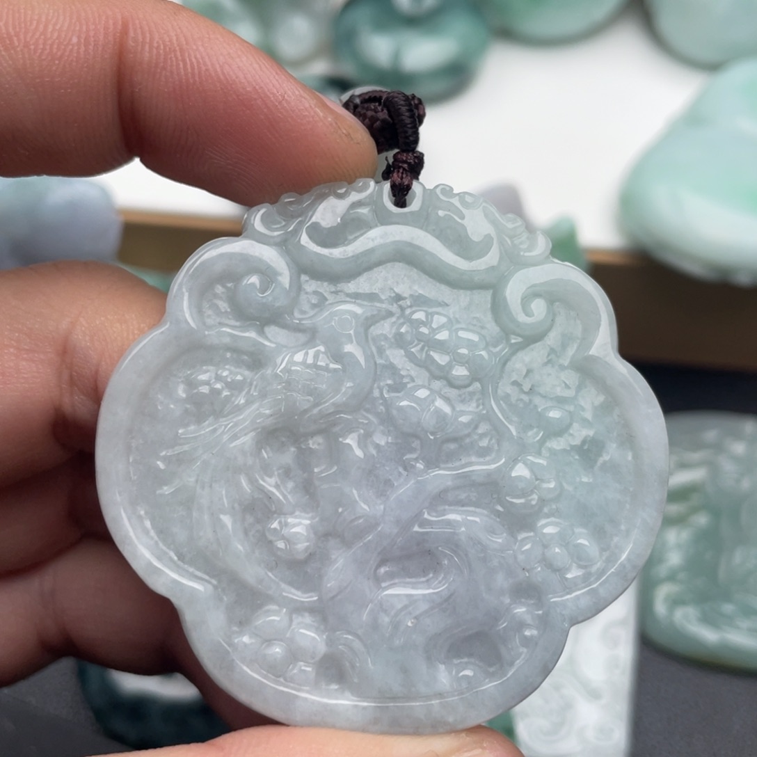 翡翠未镶嵌吊坠(不含链)