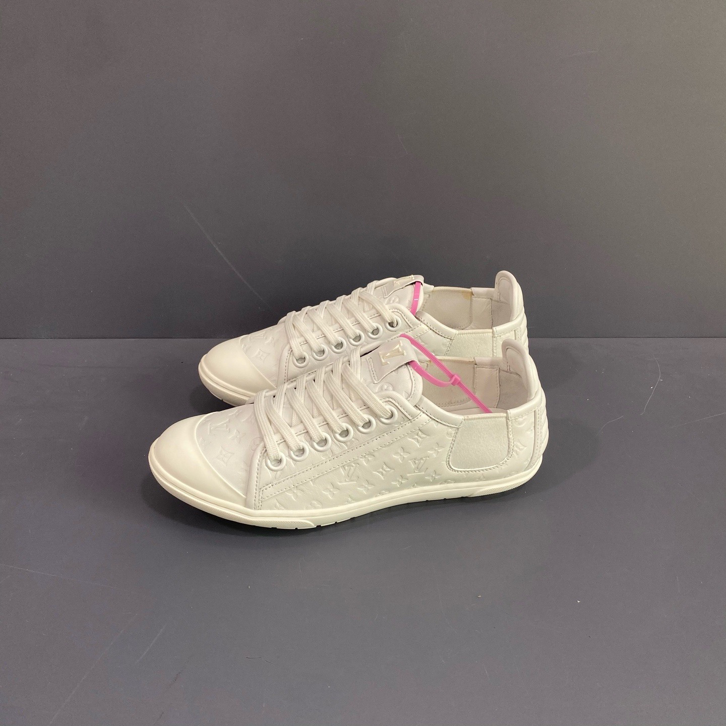 95新 LouisVuitton/路易威登 满印 35码 休闲鞋下地一次 内长23