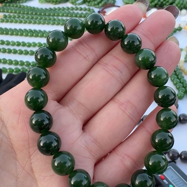 和田玉未镶嵌颈饰卡10眼睛