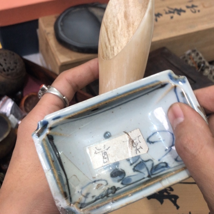 陶瓷孤品单件车里拍