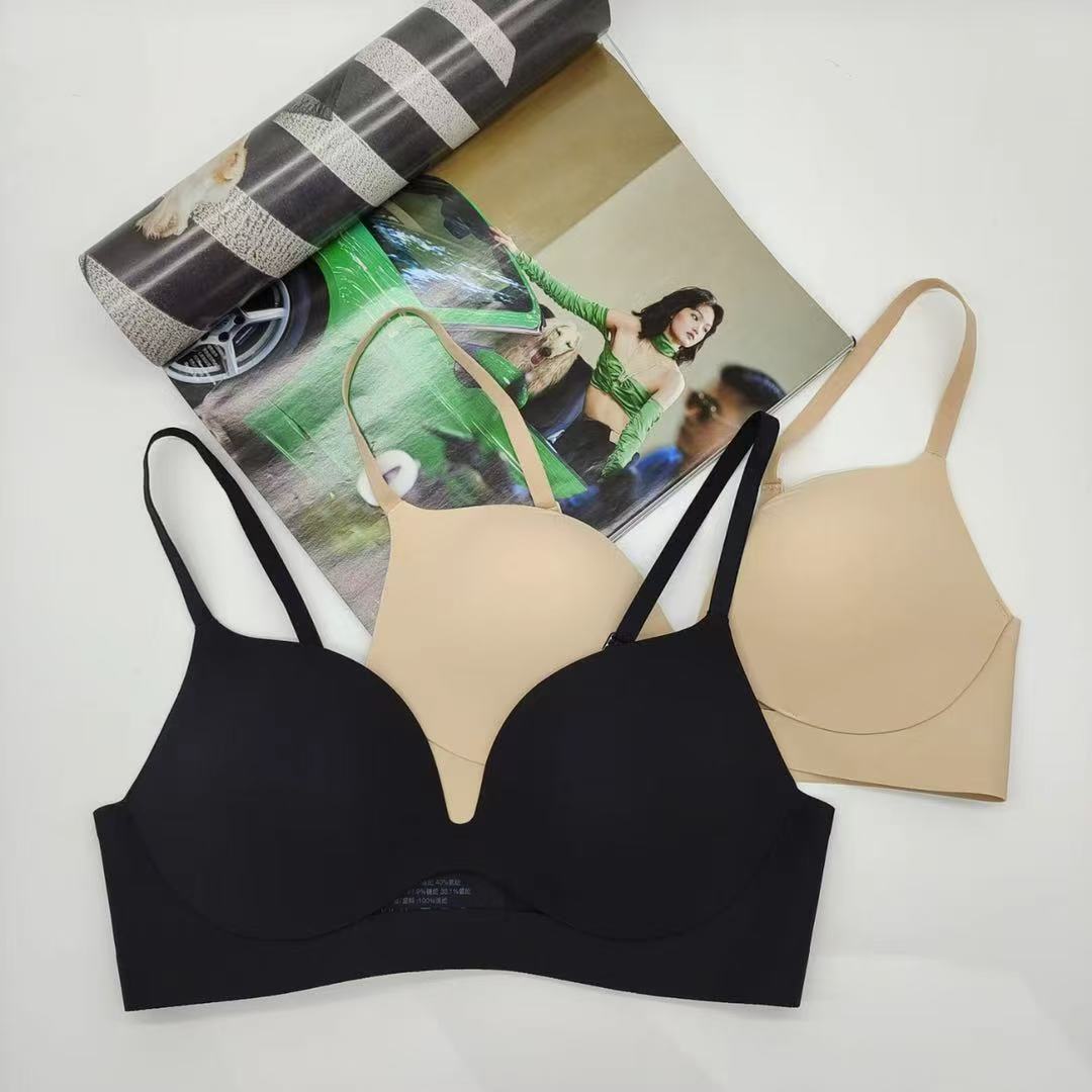 小熊时尚百搭聚拢无痕内衣