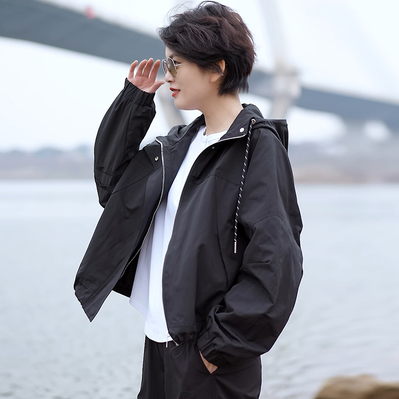 时尚潮牌女士短款外套春秋新款宽松休闲韩版薄款连帽美式百搭上衣