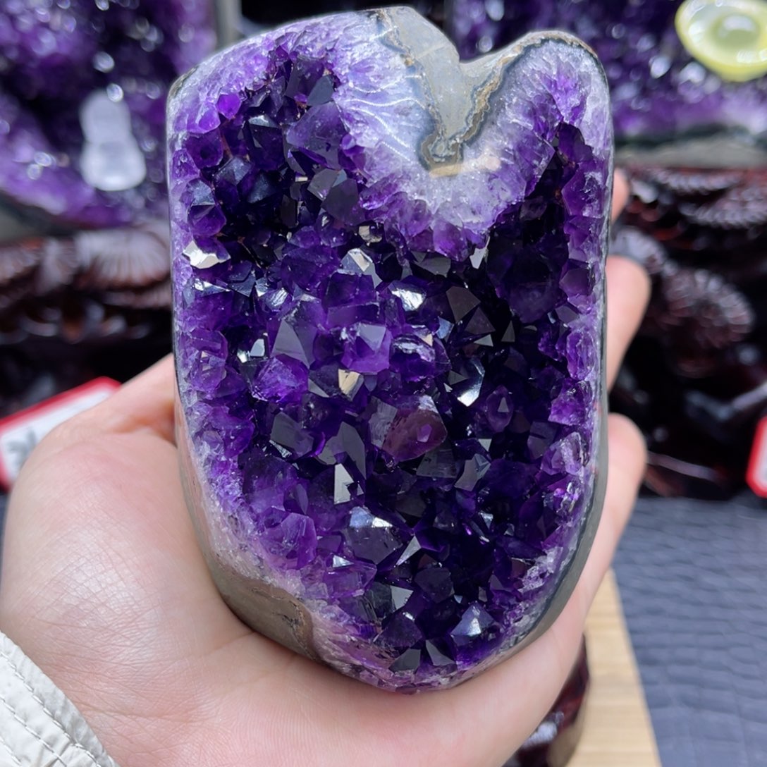 紫晶大型摆件（非配饰）未镶嵌