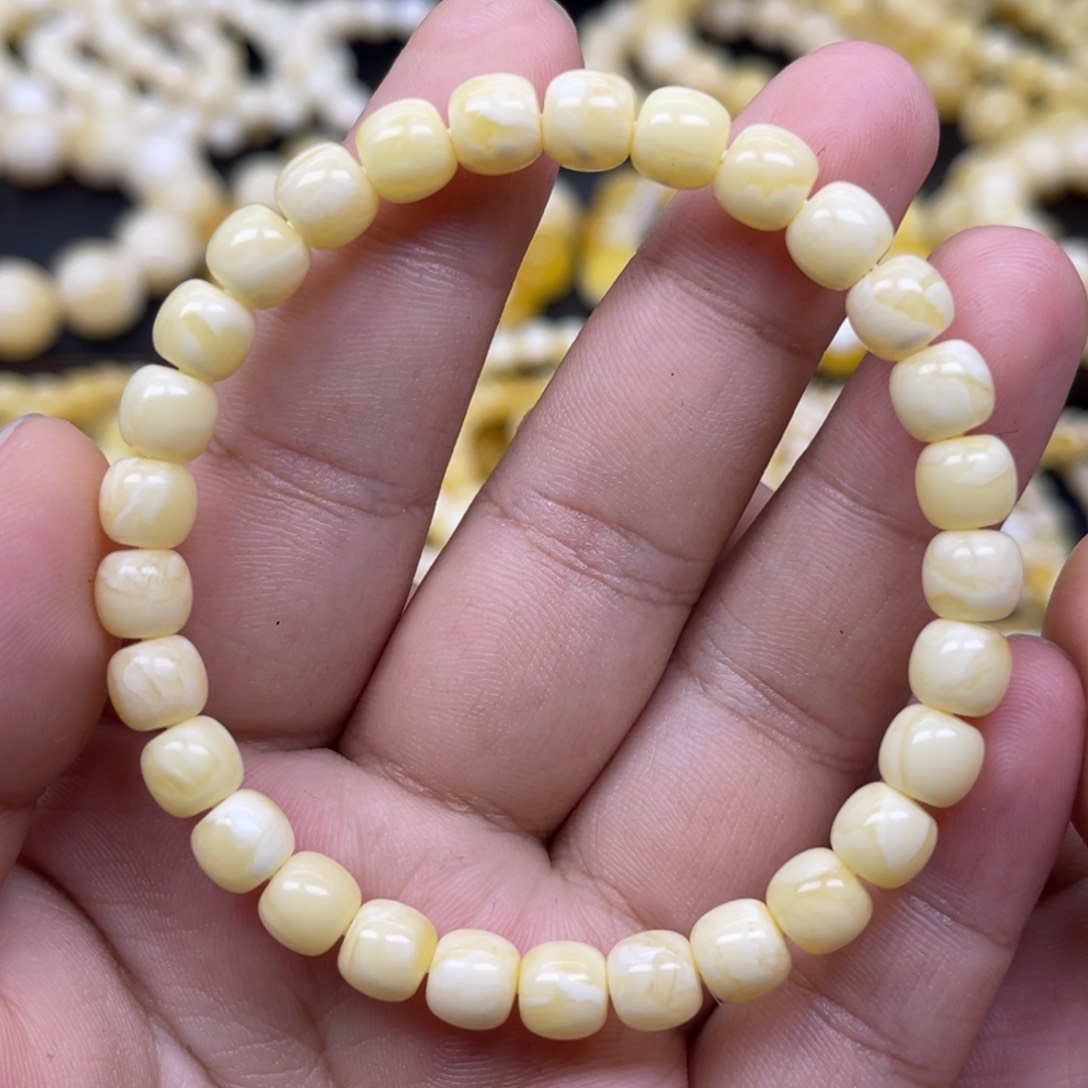 未镶嵌琥珀珠宝奇石