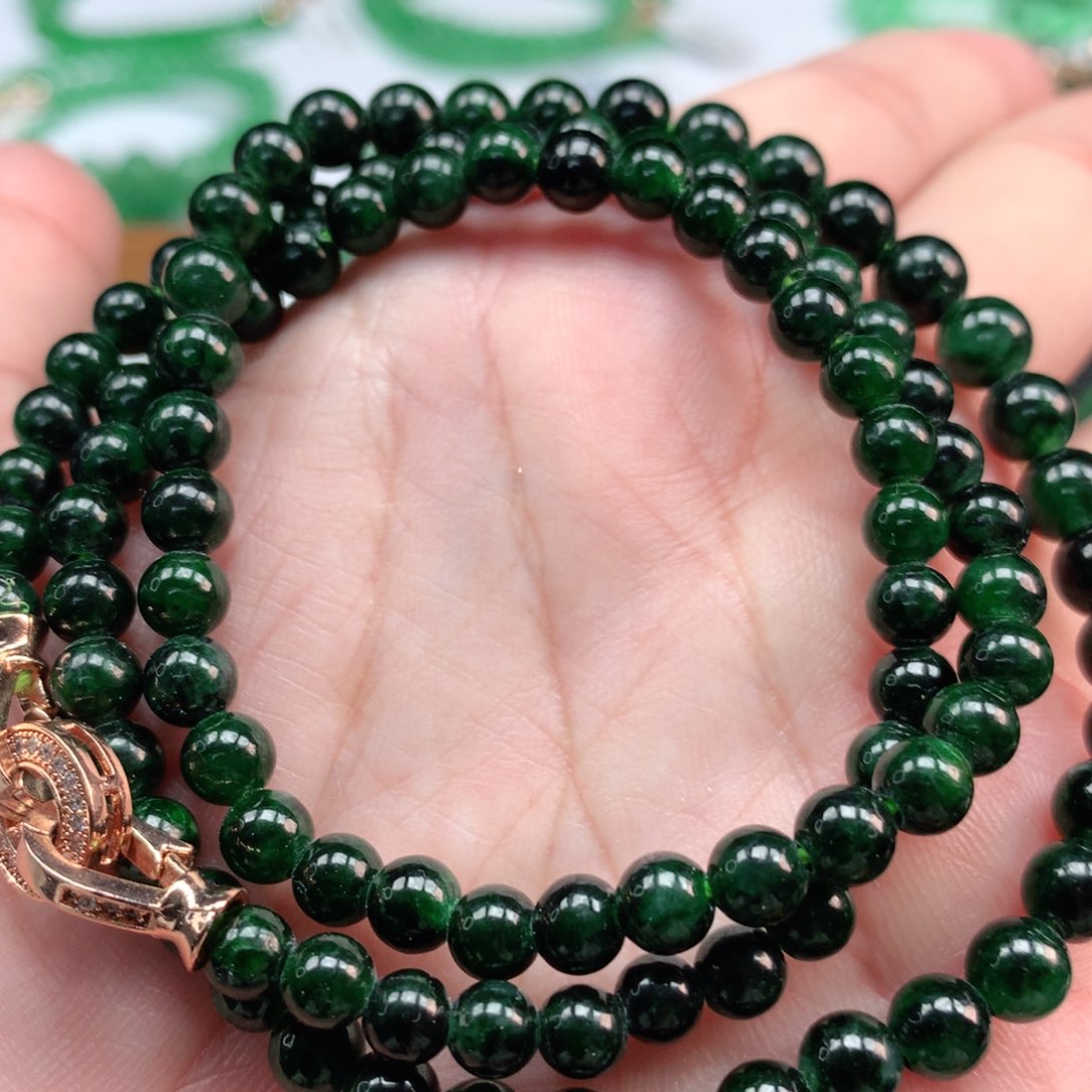 翡翠手链未镶嵌翡翠