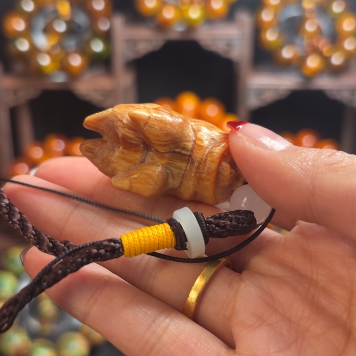 琥珀木手把件 小猪爪