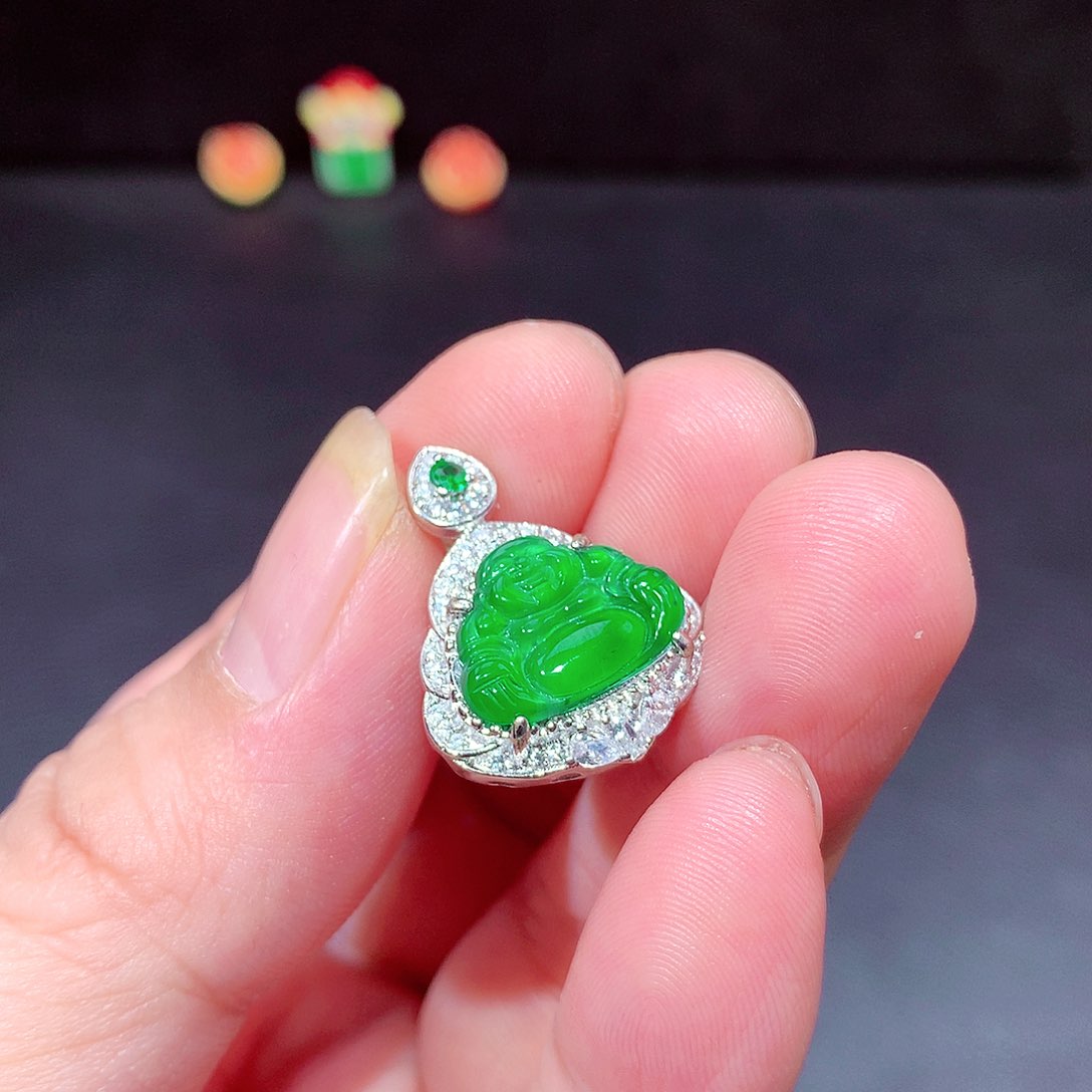 【闪购商品】翡翠吊坠(不含链)未镶嵌