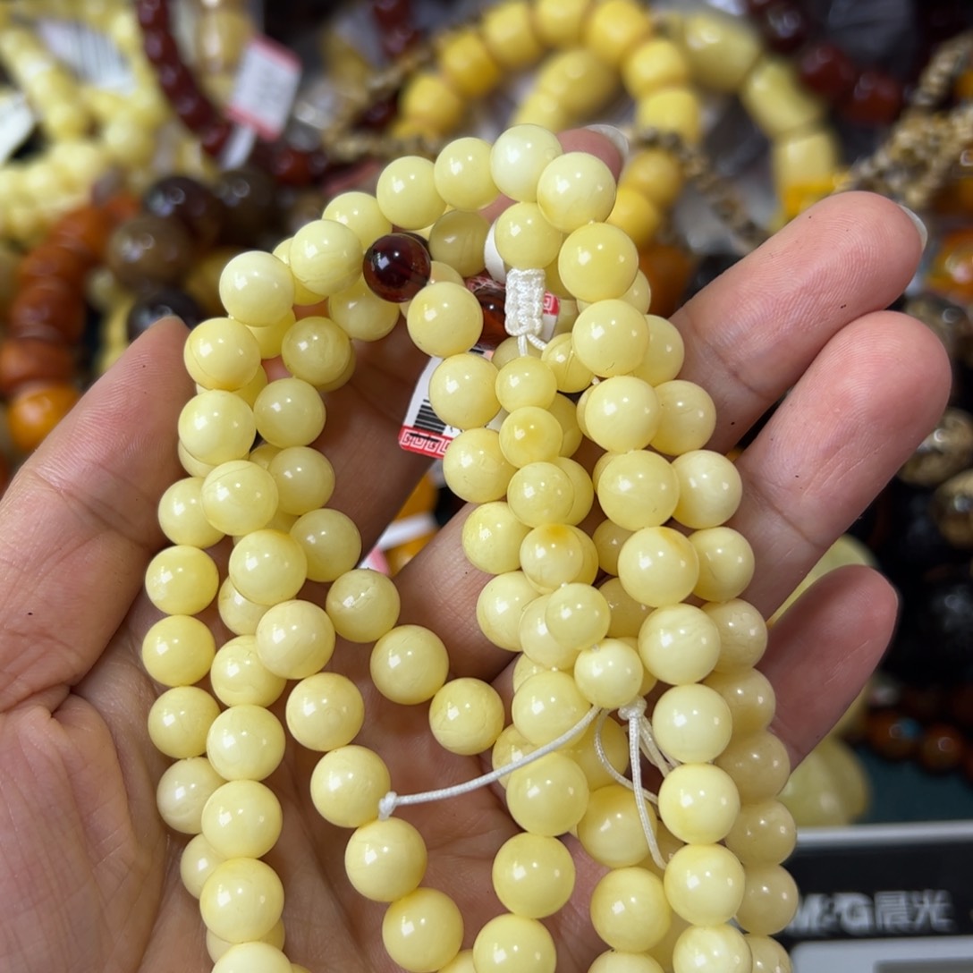 未镶嵌琥珀珠宝奇石909