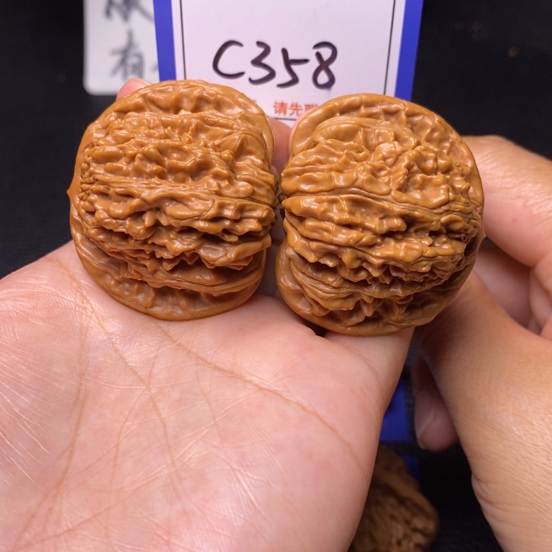 桃核把件44四座楼c358