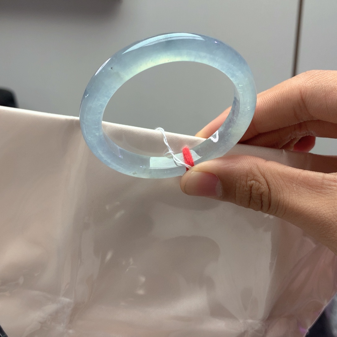 翡翠未镶嵌手镯正圈