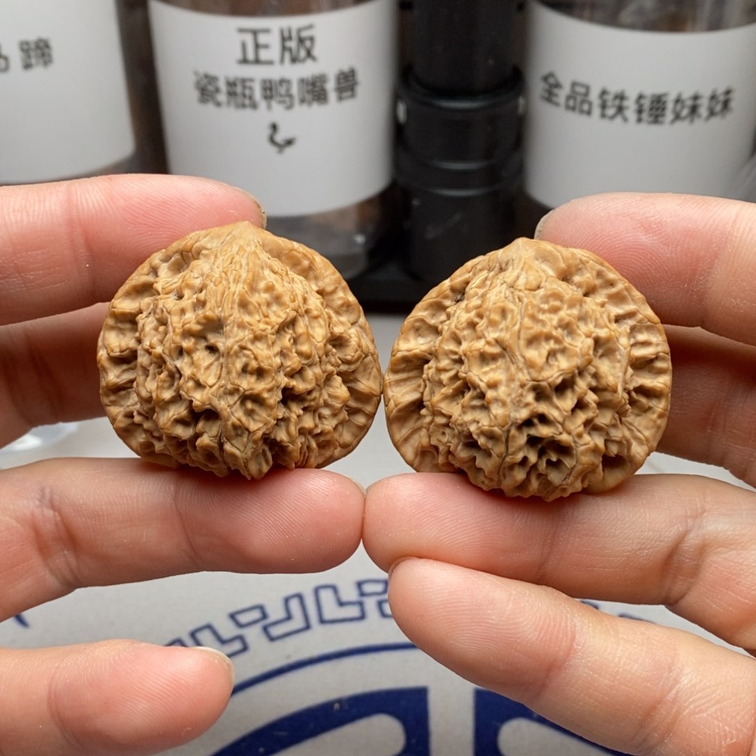 核桃把件三九小麻子