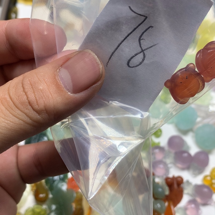 蛇纹石玉耳钉足银镀金镶嵌酷**琪