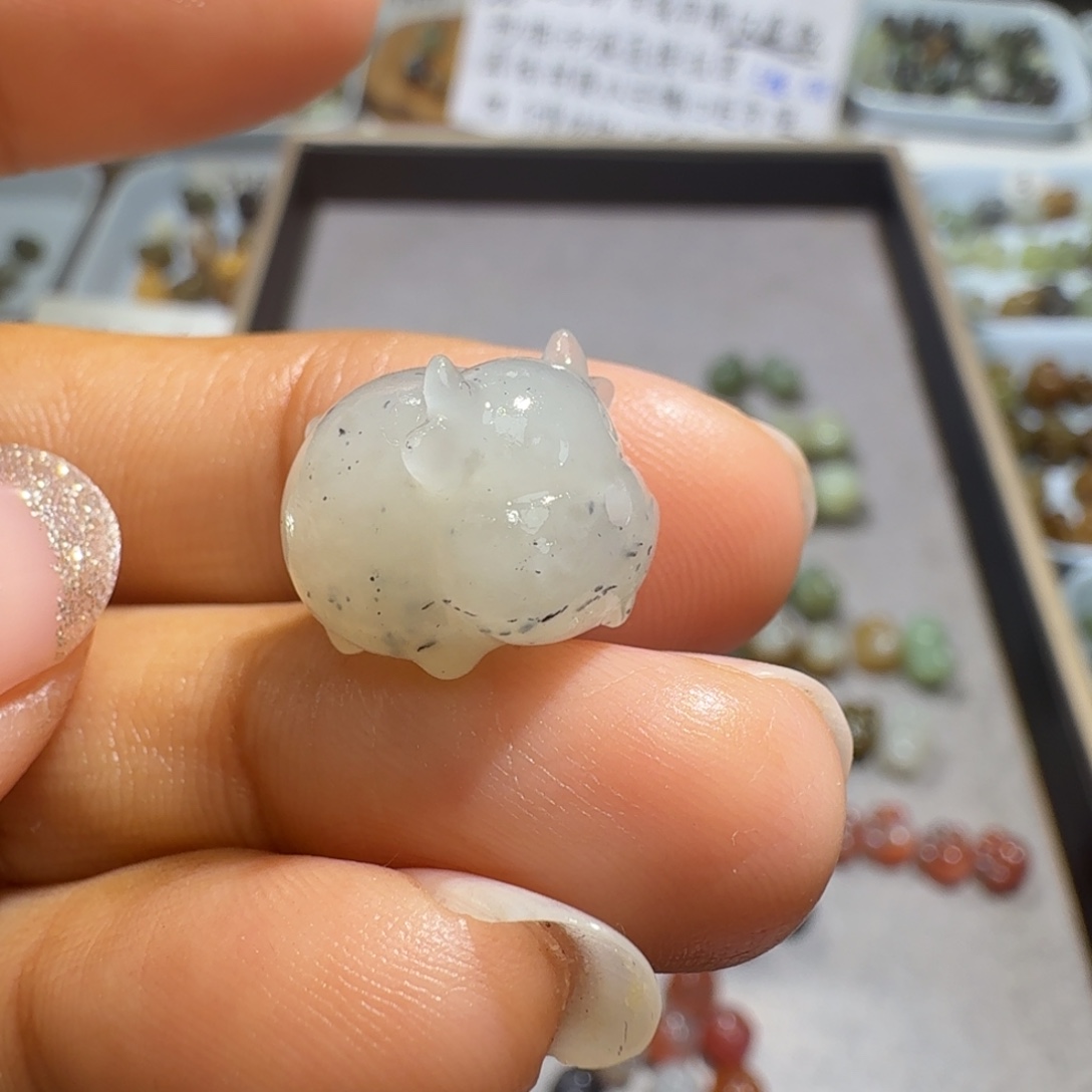 和田玉未镶嵌珠宝奇石