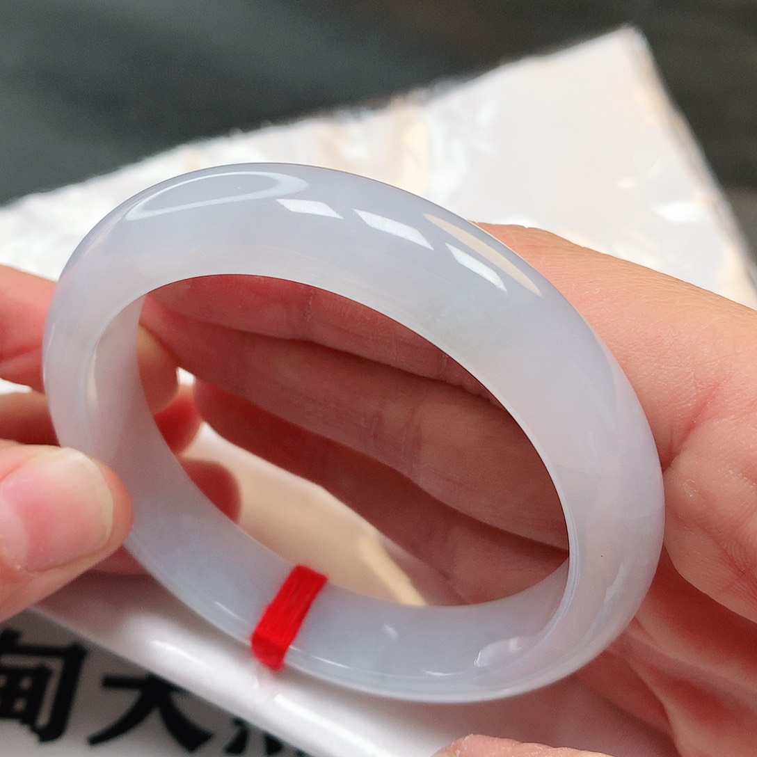 翡翠手镯未镶嵌53号