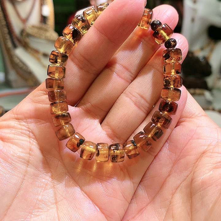 琥珀裸石未镶嵌琥珀