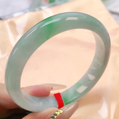 未镶嵌手镯翡翠0107