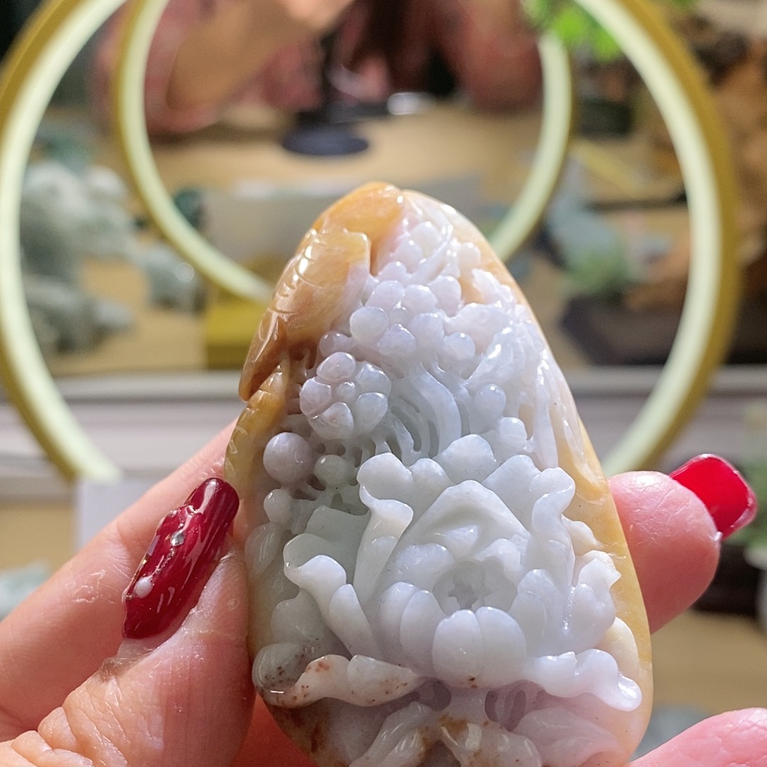 【闪购商品】翡翠颈饰未镶嵌花