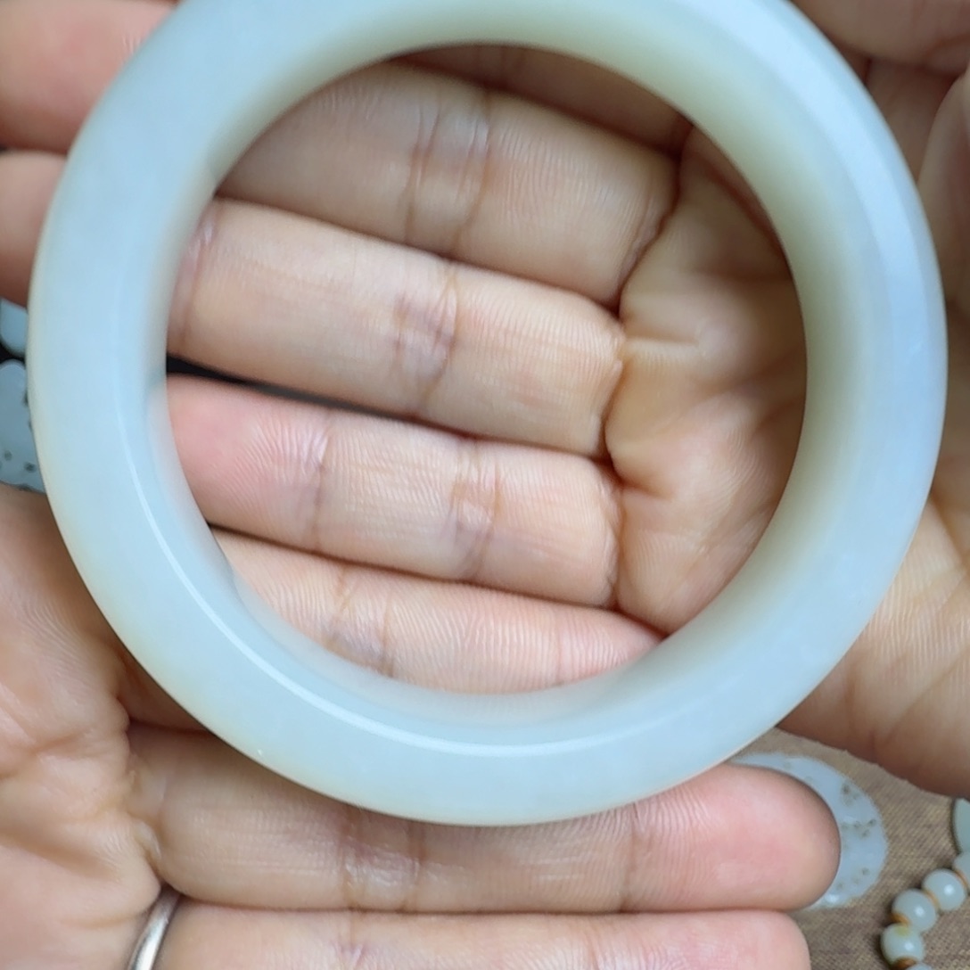 和田玉挂件未镶嵌清**欲