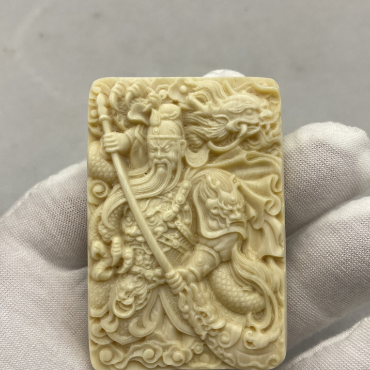 天然猛犸牙双面关羽雕像