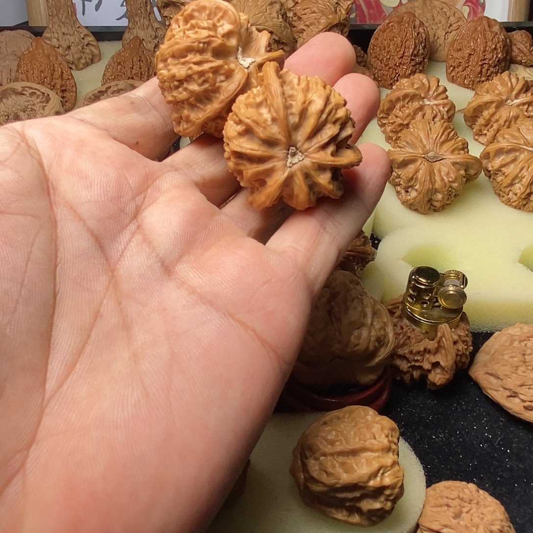 文玩核桃把件嘛***我盘山