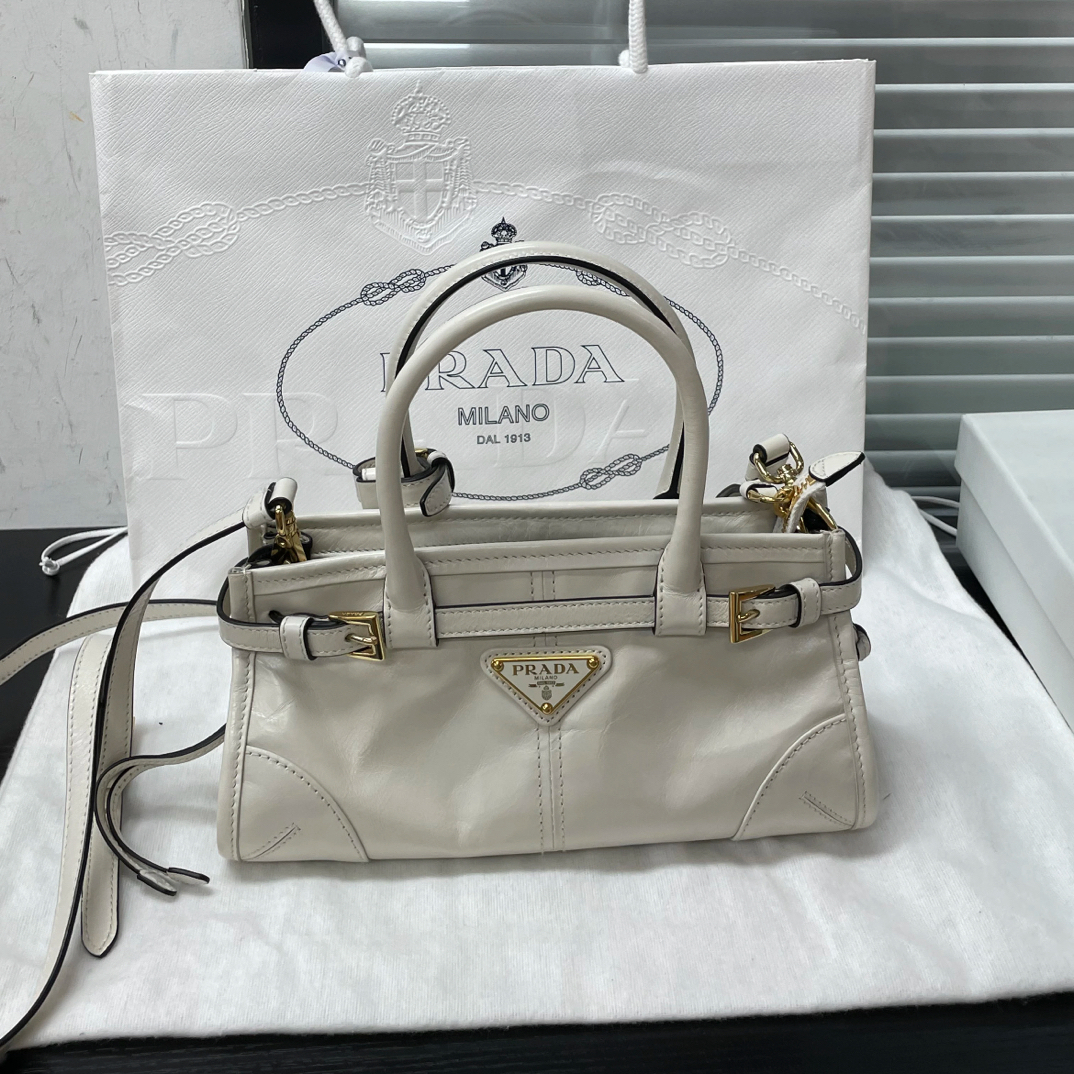 99新 Prada/普拉达 Prada bonnie迷你白 25120153-06