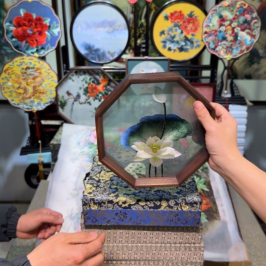 刺绣刺绣工艺精湛