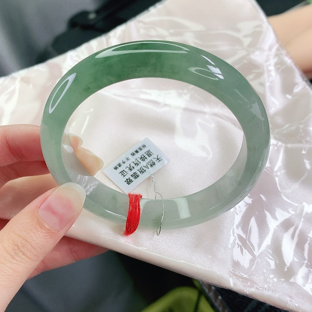 未镶嵌手镯翡翠58圈