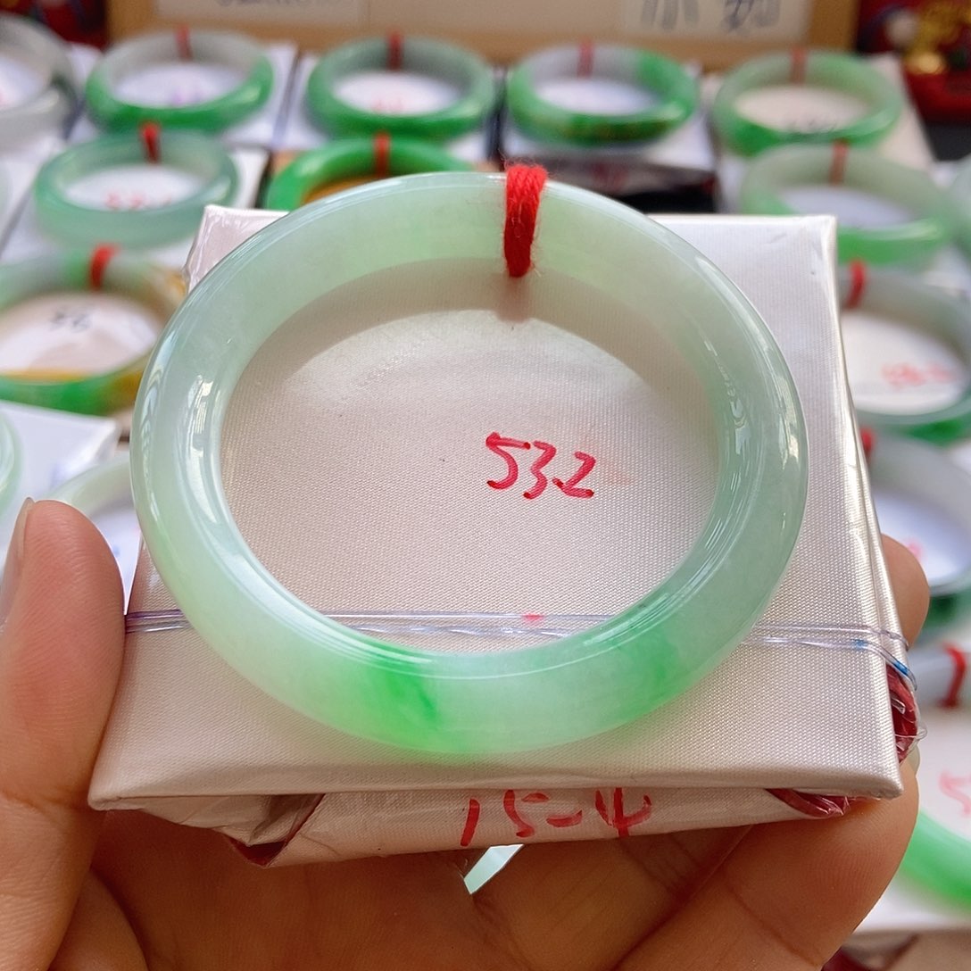 未镶嵌手镯翡翠2号