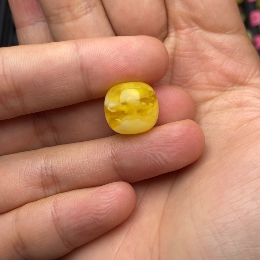 【闪购商品】琥珀珠宝奇石未镶嵌谭*?