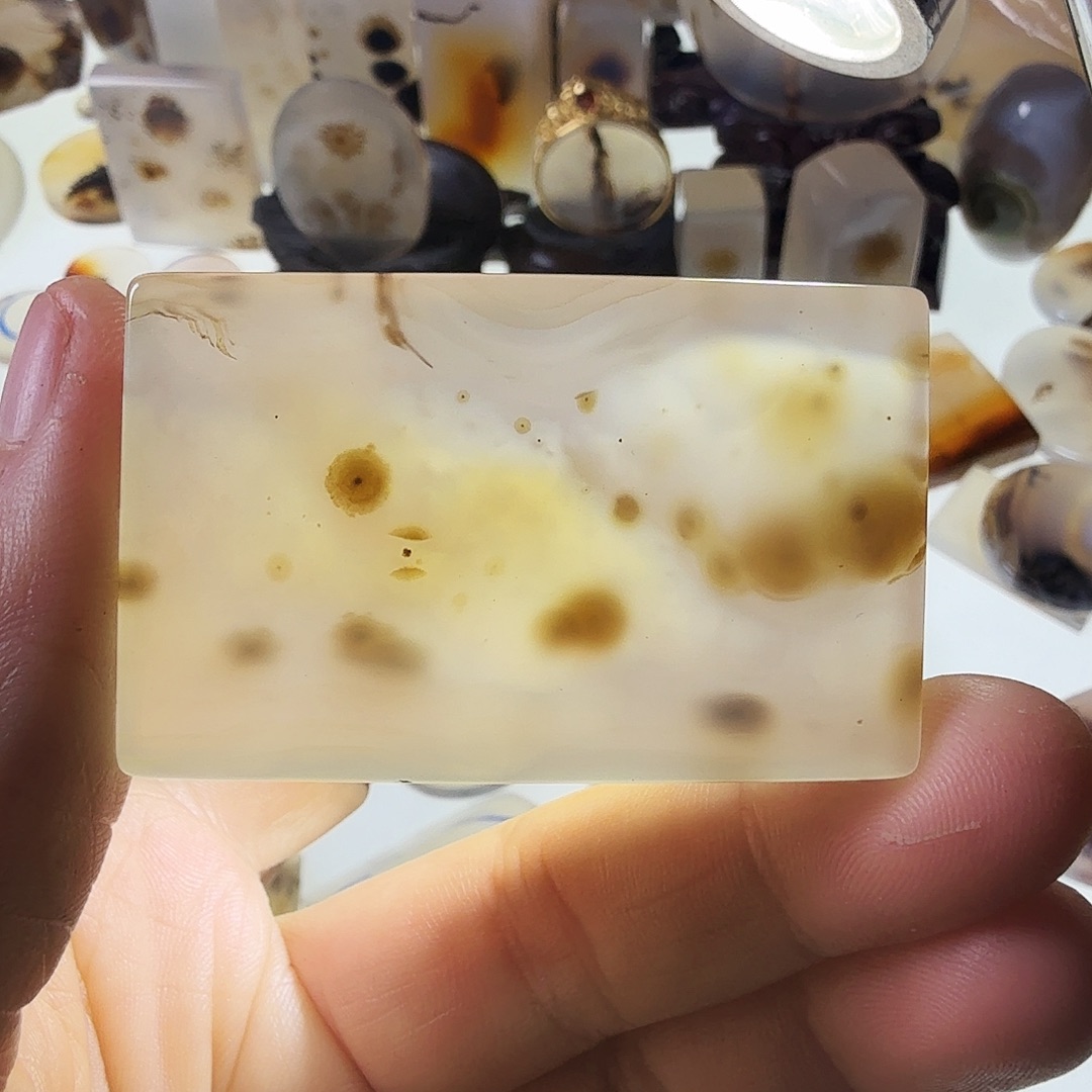 玛瑙/玉髓未镶嵌珠宝半成品