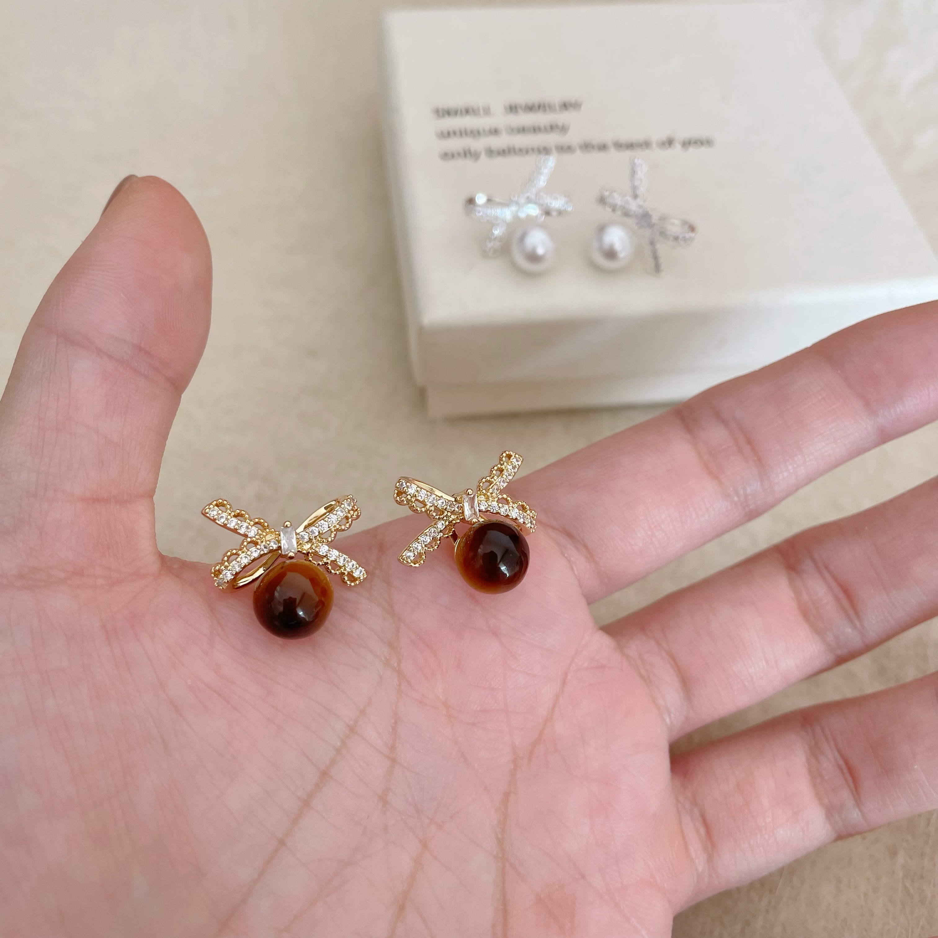 铜合金耳饰 D2398 秋冬蝴蝶结甜美气质高级感百搭时尚耳饰女