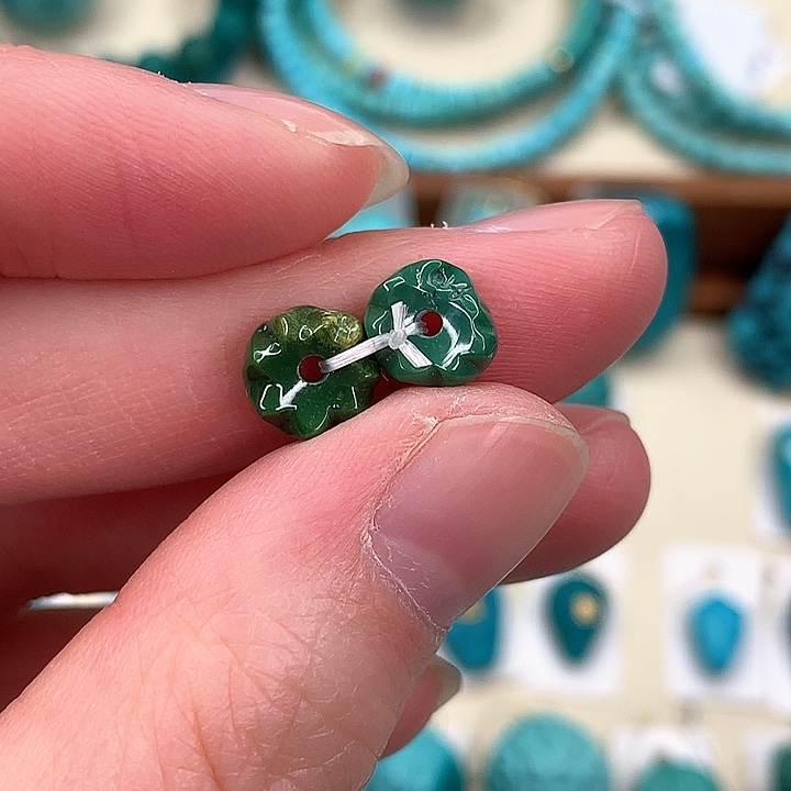 绿松石配饰未镶嵌