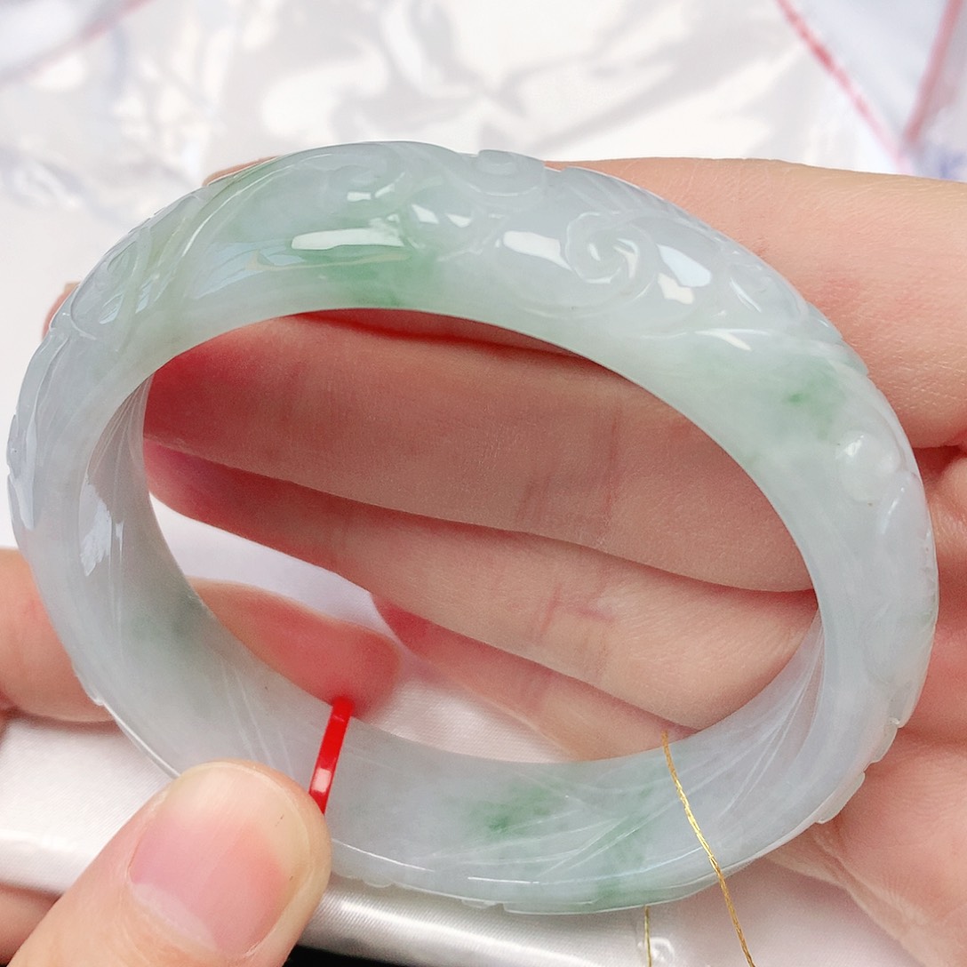 翡翠手镯未镶嵌抖音059