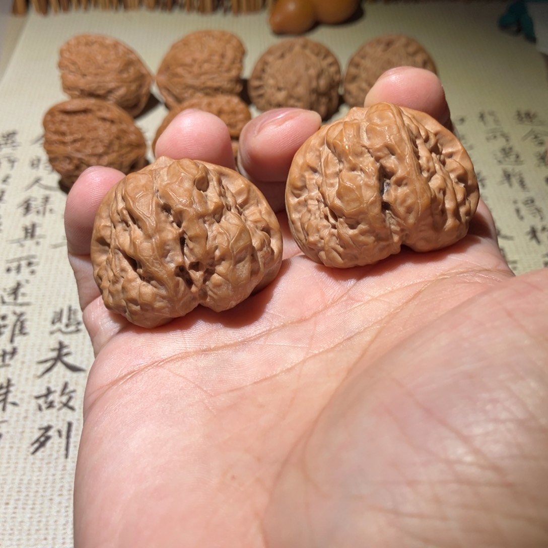 文玩核桃吊坠蛤蟆头39尺全品不面试