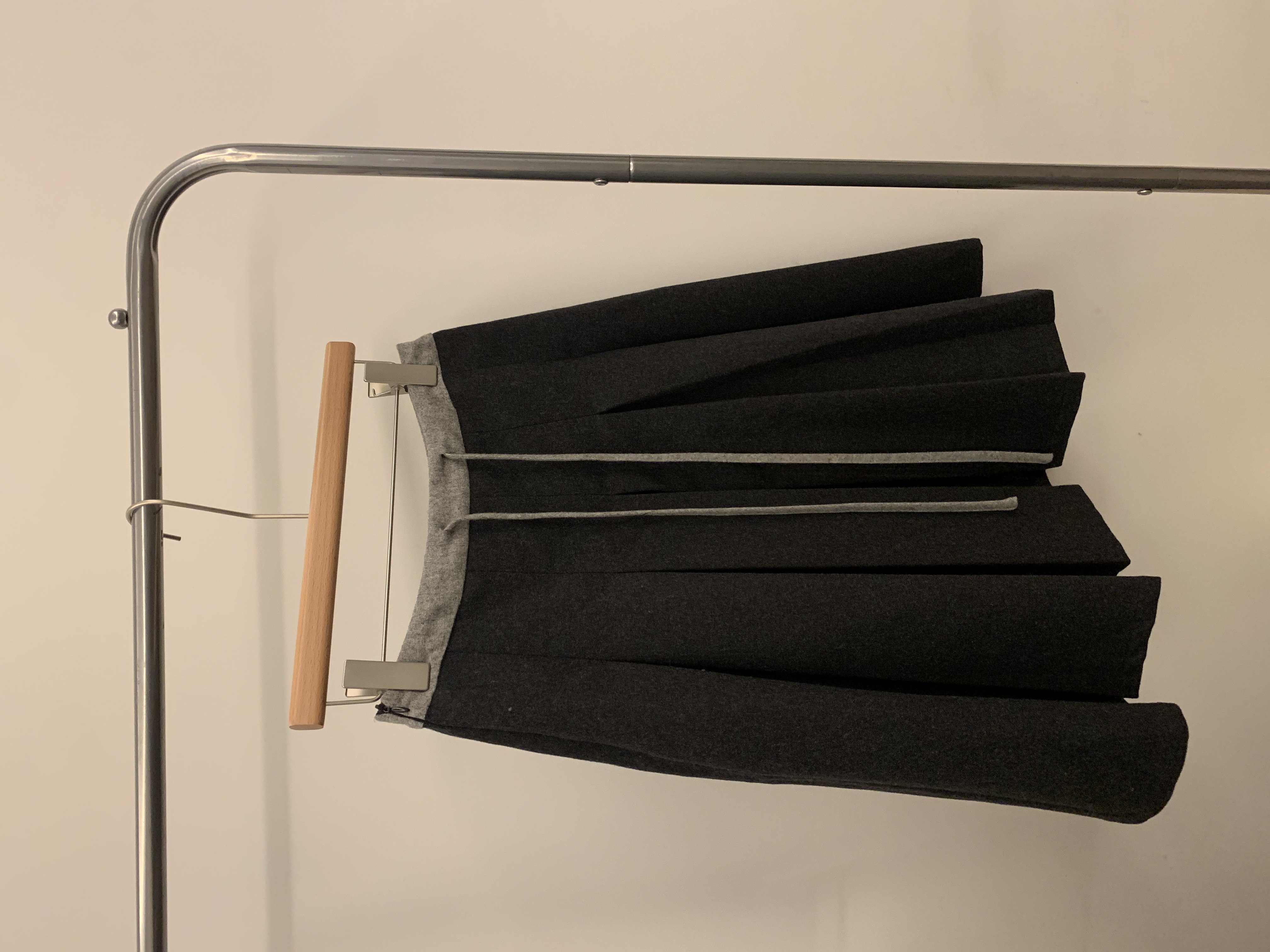 ［知识分子］腰部带抽绳秋冬羊毛毛呢半身百褶裙