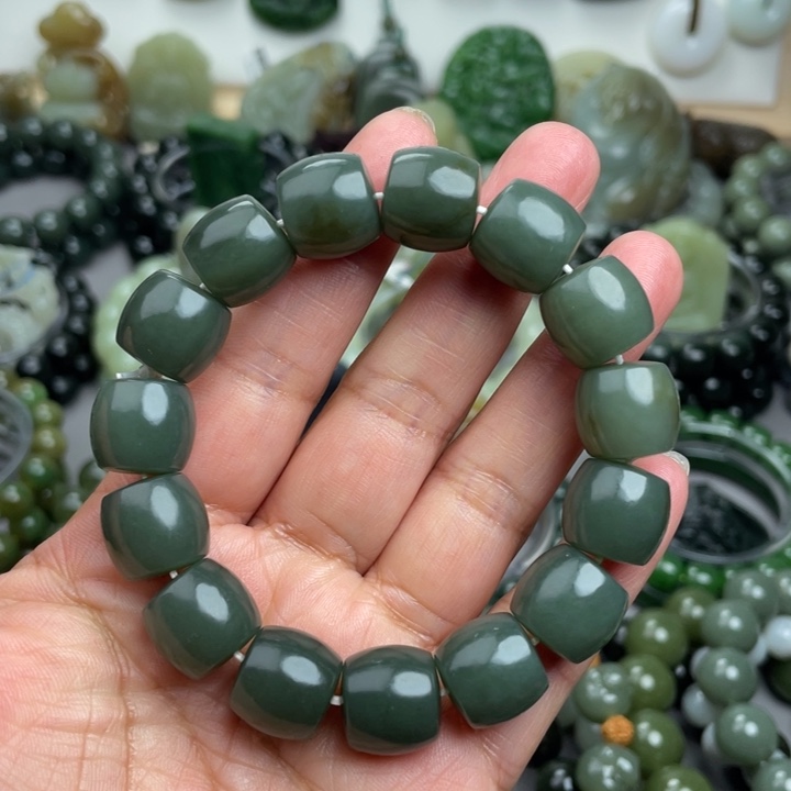 和田玉未镶嵌手串