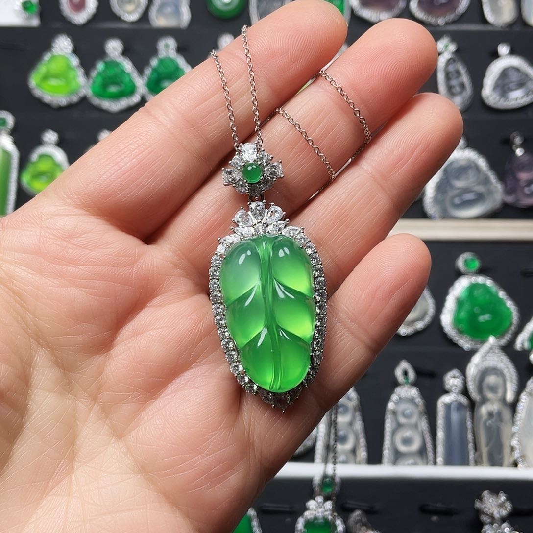 玛瑙/玉髓颈饰合金