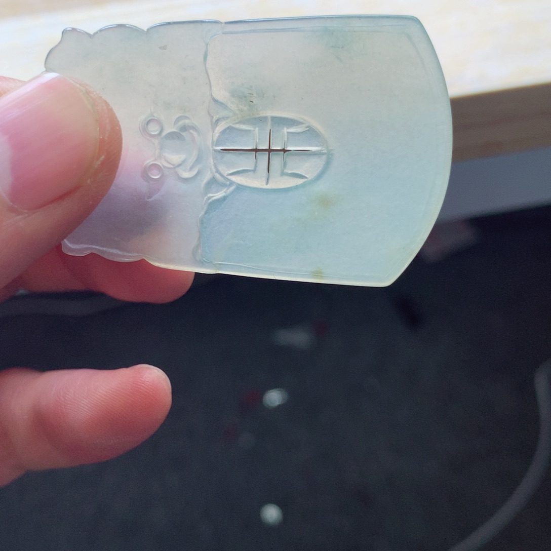 翡翠颈饰未镶嵌吊坠