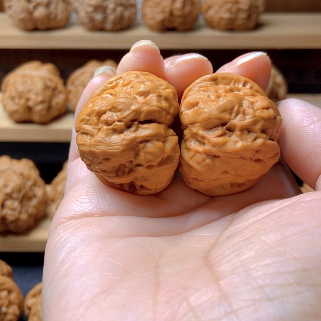 文玩核桃吊坠蛤蟆头