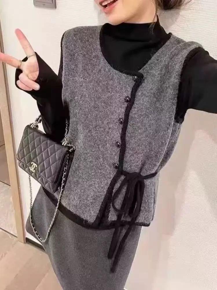 小香风圆领单排扣系带针织衫两件套5120