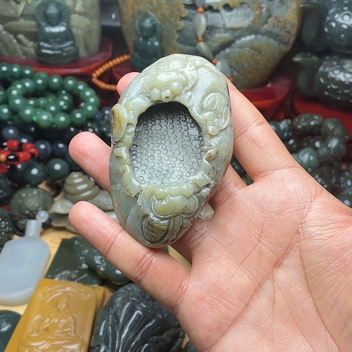 和田玉未镶嵌挂件